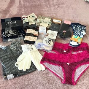NWT Reseller Box Of Small Misc items